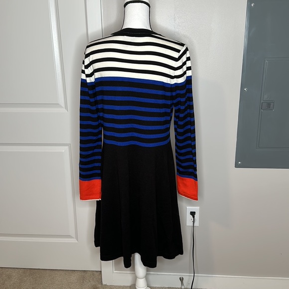 NWOT Vince Camuto Sweater Dress - Picture 3 of 6